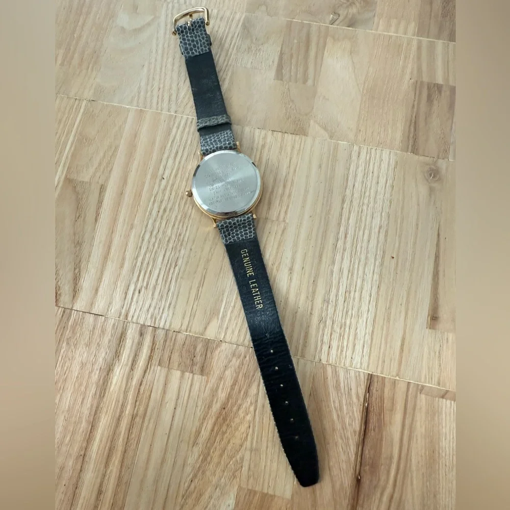 Vintage Armitron Warner bros looney tunes bugs bunny watch NEW BATTERY
